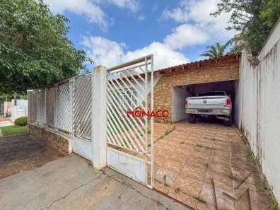 Casa de Condomínio com 3 Quartos para alugar, 160m² no Bandeirantes, Londrina