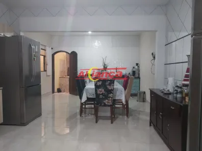 Casa de Condomínio com 3 Quartos à venda, 250m² no Jardim Presidente Dutra, Guarulhos