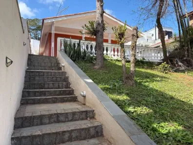 Casa de Condomínio com 3 Quartos para alugar, 197m² no Arujázinho IV, Arujá