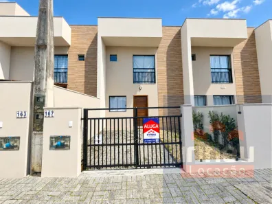 Casa com 2 Quartos para alugar, 60m² no Iririú, Joinville