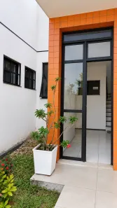 Apartamento com 2 Quartos para alugar, 72m² no Icaraí, Caucaia
