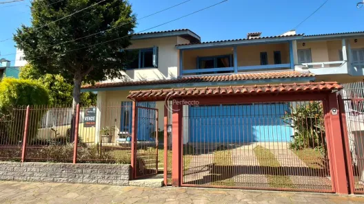 Casa com 4 Quartos à venda, 180m² no Santa Lúcia, Caxias do Sul