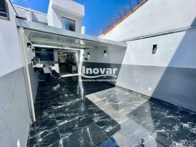 Casa com 3 Quartos à venda, 185m² no Parque Xangri-Lá, Contagem