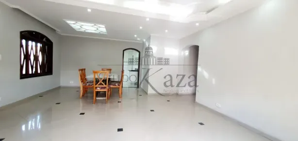 Casa com 3 Quartos à venda, 200m² no Jardim Luiza, Jacareí