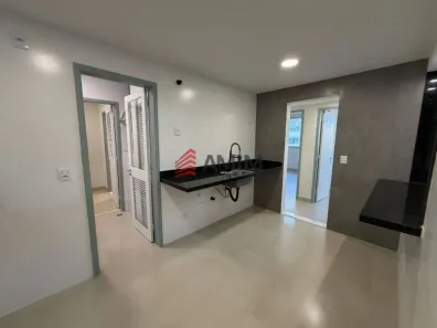 Apartamento com 3 Quartos à venda, 130m² no Icaraí, Niterói