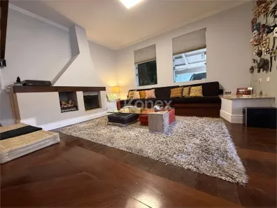 Sobrado com 4 Quartos à venda, 257m² no Jardim Leonor Mendes de Barros, São Paulo