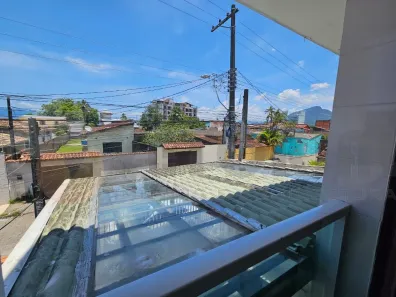 Sobrado com 2 Quartos à venda, 181m² no Sumaré, Caraguatatuba