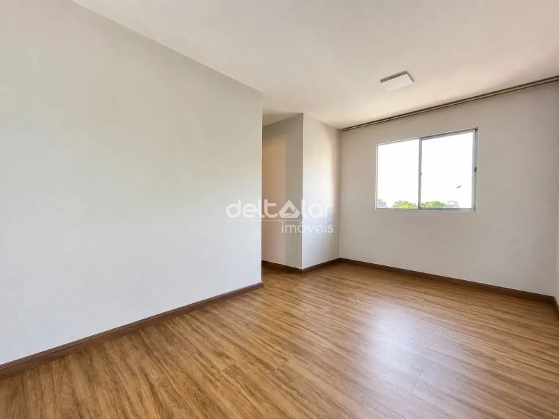 Apartamento com 3 quartos — Planalto, Belo Horizonte