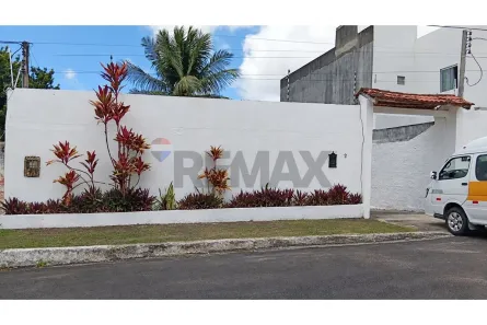Casa com 4 Quartos à venda, 180m² no Jardim Petrópolis, Maceió