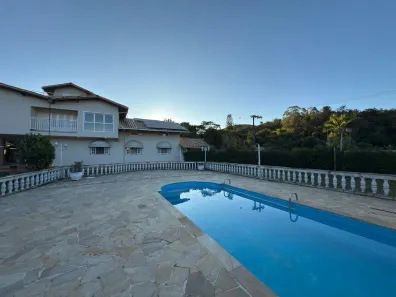 Casa de Condomínio com 5 Quartos à venda, 3200m² no Jardim L Ermitage, Juiz de Fora