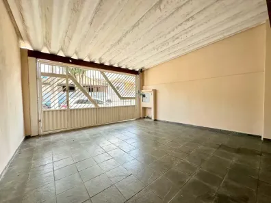Sobrado com 2 Quartos para alugar, 130m² no Piraporinha, Diadema