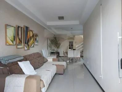 Casa com 5 Quartos à venda, 200m² no Treze de Julho, Aracaju