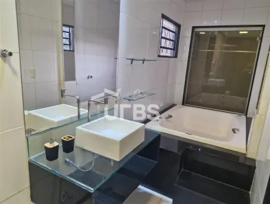 Casa com 4 Quartos à venda, 260m² no Setor Urias Magalhães, Goiânia