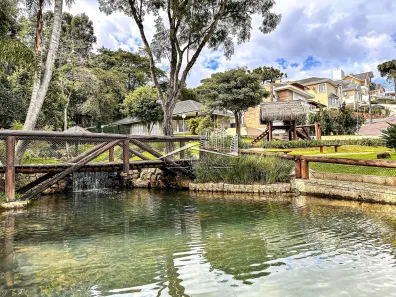 Casa com 4 Quartos à venda, 700m² no Campo Comprido, Curitiba
