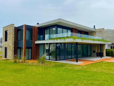 Casa de Condomínio com 7 Quartos à venda, 640m² no XANGRI-LÁ, Xangri-lá