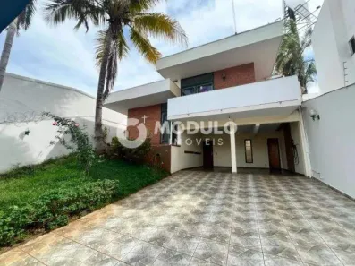 Prédio Comercial com 1 Quarto para alugar, 293m² no Lídice, Uberlândia