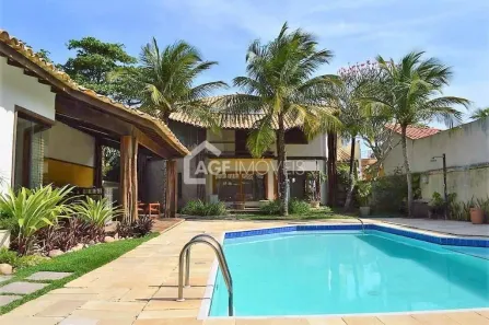 Casa com 4 Quartos à venda, 600m² no Itacoatiara, Niterói