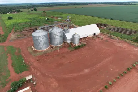 com 3 Quartos à venda, 2000m² no , Canarana