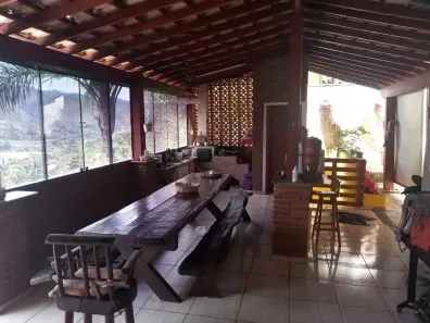 Fazenda/Sítio com 5 Quartos à venda, 200m² no , Paraibuna