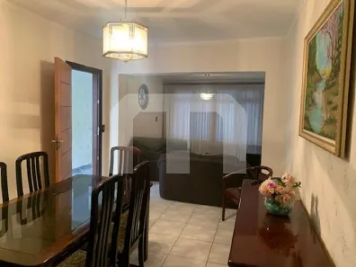 Casa com 2 Quartos para alugar, 140m² no Vila Azevedo, São Paulo
