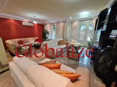 Casa com 4 Quartos à venda, 339m² no Embaré, Santos