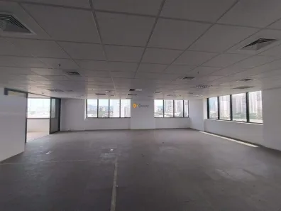 Sala Comercial à venda, 300m² no Parque Industrial Tomas Edson, São Paulo