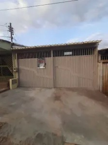 Casa com 2 Quartos para alugar, 65m² no Parque Santa Rita, Goiânia