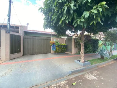 Casa com 3 Quartos à venda, 181m² no Califórnia, Londrina