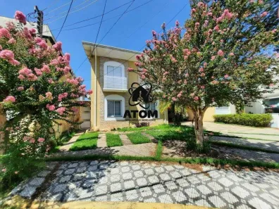Casa de Condomínio com 3 Quartos à venda, 300m² no Chácara Olaria, Taubaté