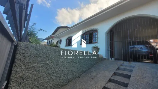 Casa com 3 Quartos à venda, 137m² no Barreiros, São José