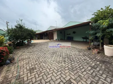 Casa com 3 Quartos para alugar, 200m² no Vila Santa Isabel, Campinas
