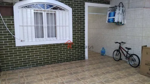 Casa com 3 Quartos à venda, 116m² no Tupi, Praia Grande