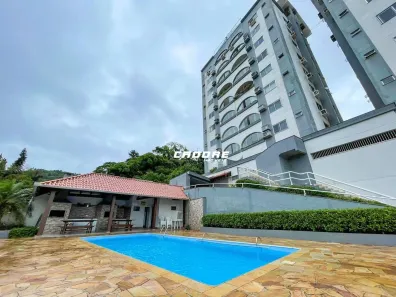 Apartamento com 3 Quartos para alugar, 118m² no Centro, Blumenau