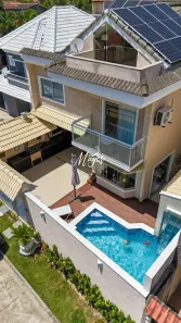 Casa de Condomínio com 3 Quartos à venda, 240m² no Vargem Pequena, Rio de Janeiro