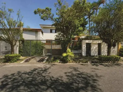 Sobrado com 5 Quartos à venda, 485m² no Parque dos Príncipes, São Paulo