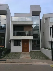 Sobrado com 3 Quartos à venda, 146m² no Parque Rincão, Cotia