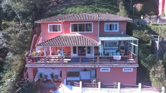Casa de Condomínio com 3 Quartos para alugar, 300m² no Itaipava, Petrópolis