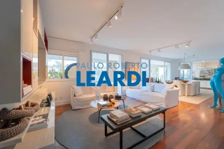 Apartamento com 3 Quartos à venda, 233m² no Campo Belo, São Paulo