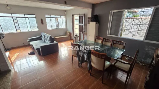 Casa com 3 Quartos à venda, 229m² no Vila Belmiro, Santos