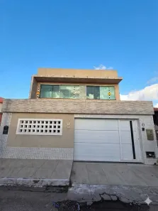Casa com 5 Quartos à venda, 240m² no Pereira Lobo, Aracaju