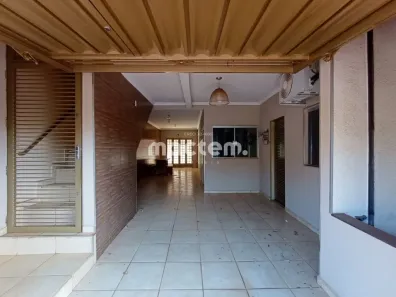 Sobrado com 2 Quartos à venda, 213m² no Jardim Arlindo Laguna, Ribeirão Preto