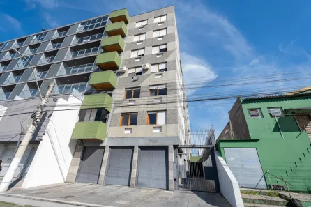 Apartamento com 2 Quartos para alugar, 55m² no Centro, Pelotas