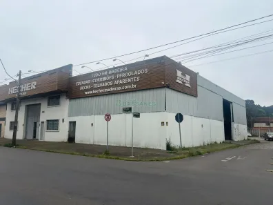 Galpão/Depósito/Armazém para alugar, 750m² no São José, Caxias do Sul