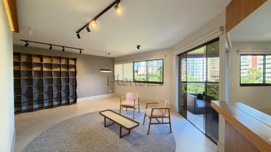 Apartamento com 3 Quartos para alugar, 162m² no Cambuí, Campinas
