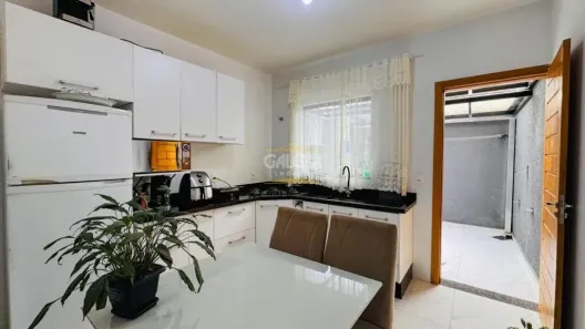 Sobrado com 2 Quartos à venda, 71m² no Vila Nova, Joinville