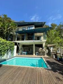 Casa de Condomínio com 3 Quartos à venda, 330m² no Itacoatiara, Niterói