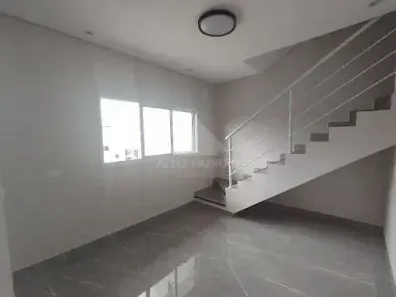 Sobrado com 2 Quartos à venda, 108m² no Vila Nova Mauá, Mauá