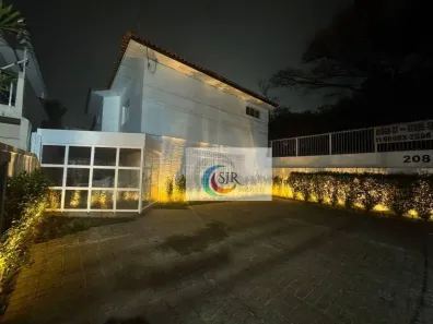 Casa com 8 Quartos para alugar, 600m² no Jardim América, São Paulo