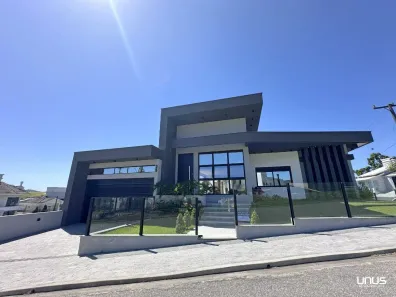 Casa com 3 Quartos à venda, 320m² no Pedra Branca, Palhoça