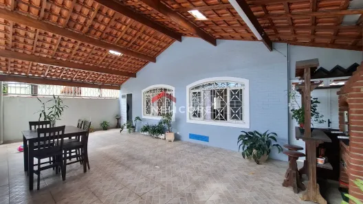 Casa com 3 Quartos à venda, 223m² no Guilhermina, Praia Grande